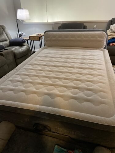 Intex 64447ED Dura-Beam Deluxe Ultra Plush Air Mattress with Headboard: Fiber-Tech – Queen Size – Built-in Electric Pump – 18in Bed Height – 600lb Weight Capacity photo review