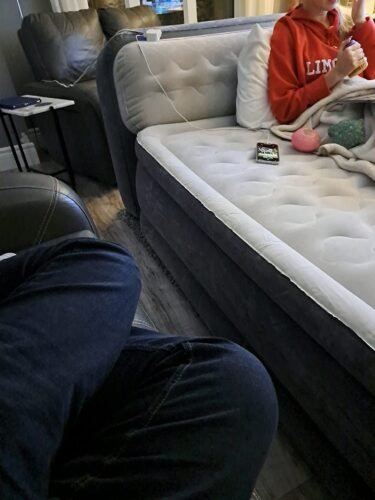 Intex 64447ED Dura-Beam Deluxe Ultra Plush Air Mattress with Headboard: Fiber-Tech – Queen Size – Built-in Electric Pump – 18in Bed Height – 600lb Weight Capacity photo review