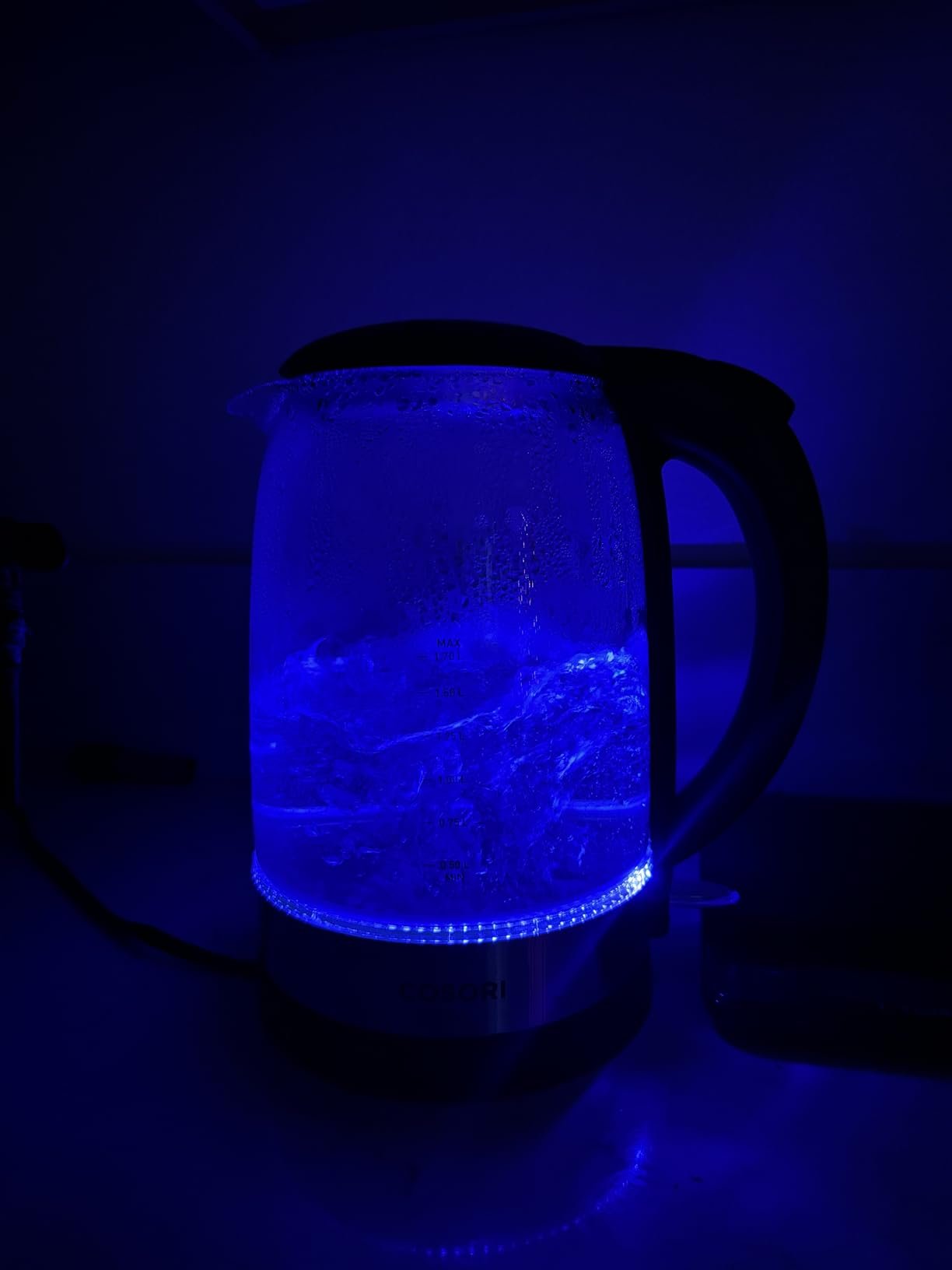 Cosori Electric Kettle. No Plastic Contact With Water. Wide Mouth For Easy Cleaning. Auto Shut Off. 1.7L Tea Kettle & Hot Water Boiler. Water Heater & Teapot. Borosilicate Glass. Black. 1500W photo review