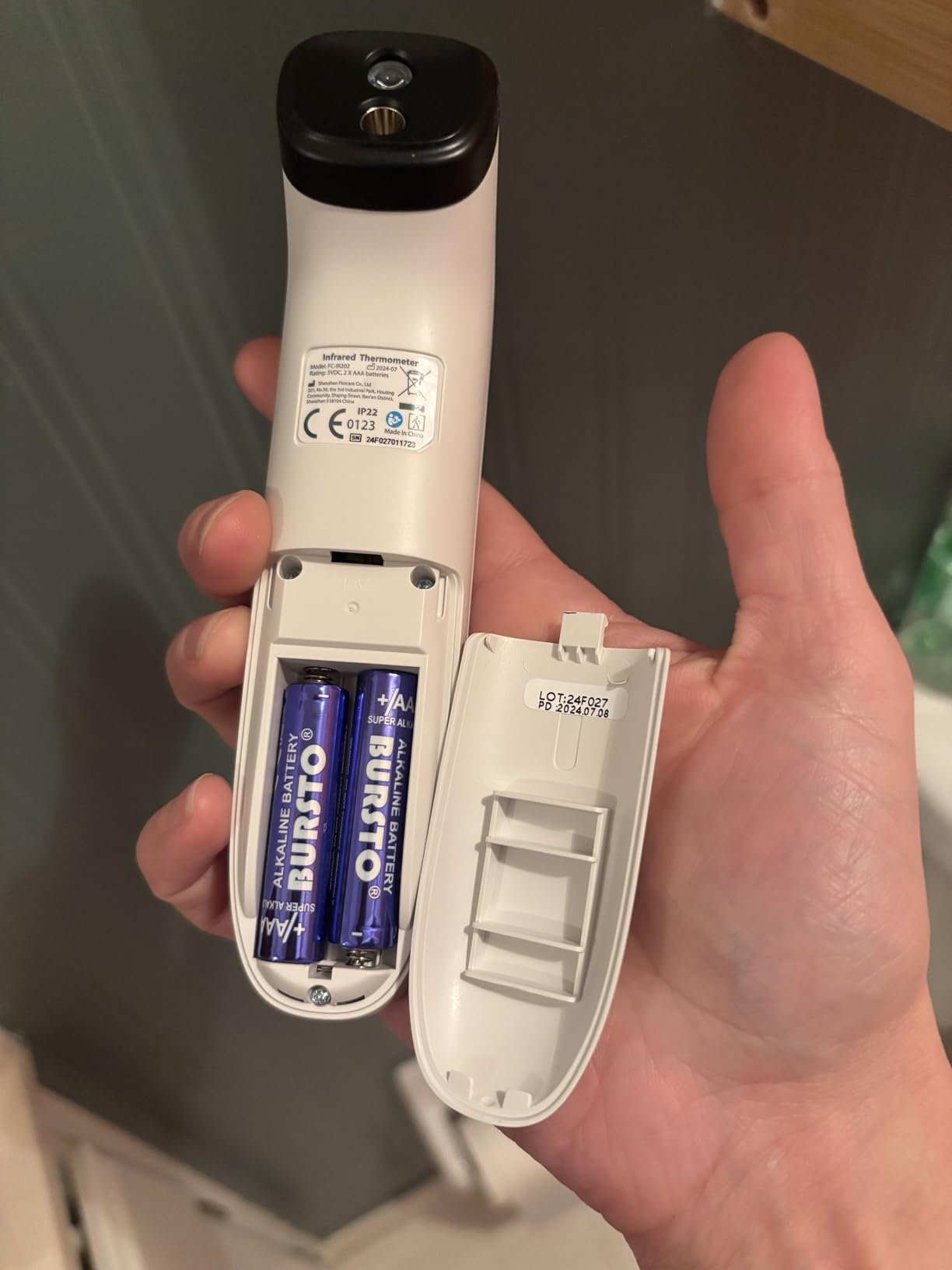 No-Touch Thermometer for Adults and Kids. Accurate Digital Baby Thermometer. Fever Alarm & Silent Mode. 2 in 1 Forehead & Object Mode photo review