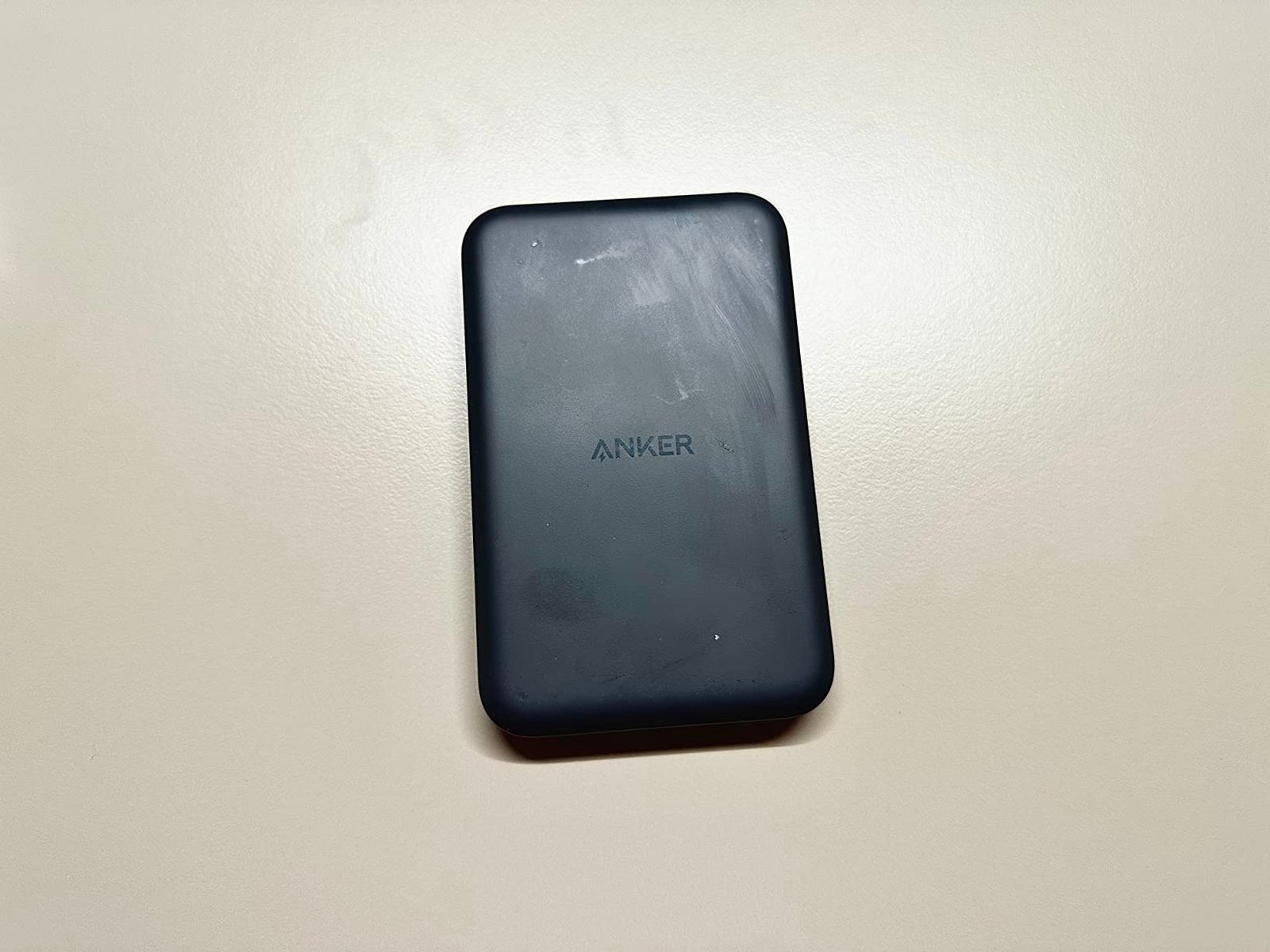 Anker 621 Magnetic Portable Charger (MagGo). 5.000mAh Wireless Power Bank with USB-C Cable. Magsafe-Compatible Battery Pack for iPhone 16/15/14/13/12 Series photo review