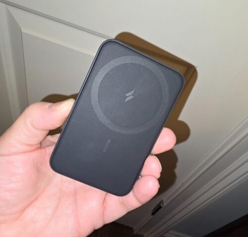 Anker 621 Magnetic Portable Charger (MagGo). 5.000mAh Wireless Power Bank with USB-C Cable. Magsafe-Compatible Battery Pack for iPhone 16/15/14/13/12 Series photo review