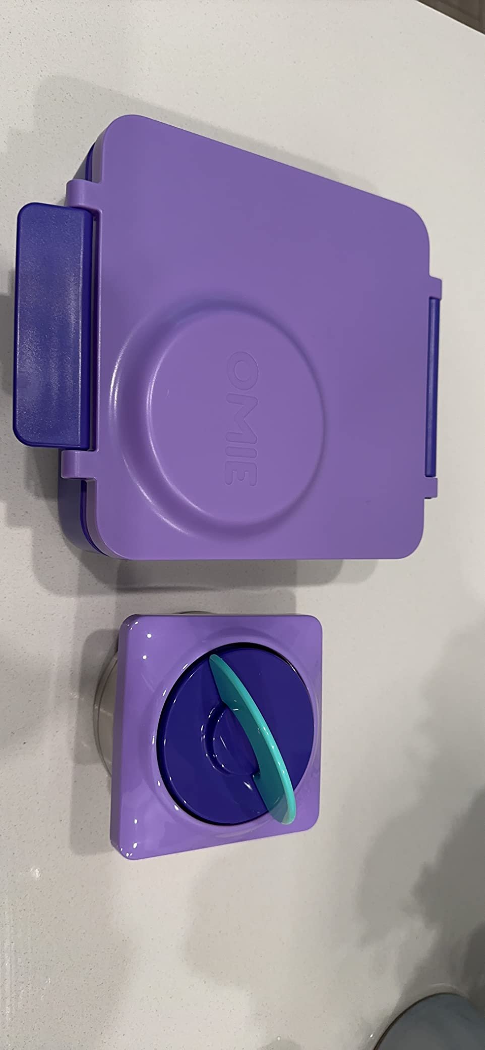 Omie OmieBox Bento Box for Kids - Insulated Lunch Box with Leak Proof Food Jar - 3 Compartments. 2 Temperature Zones - (Meadow) photo review