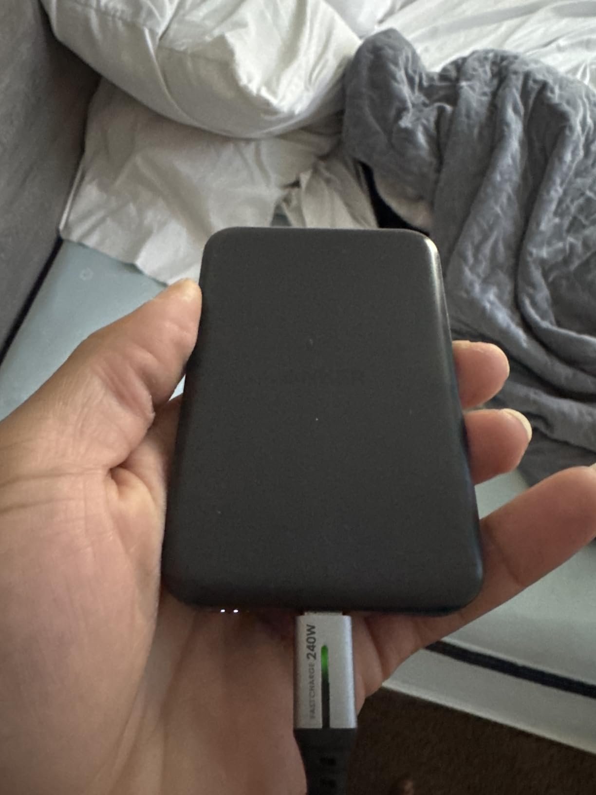 Anker 621 Magnetic Portable Charger (MagGo). 5.000mAh Wireless Power Bank with USB-C Cable. Magsafe-Compatible Battery Pack for iPhone 16/15/14/13/12 Series photo review