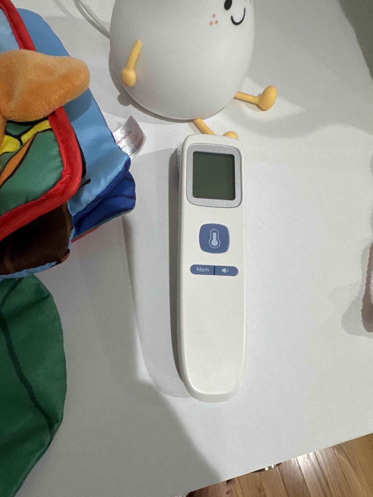 No-Touch Thermometer for Adults and Kids. Accurate Digital Baby Thermometer. Fever Alarm & Silent Mode. 2 in 1 Forehead & Object Mode photo review