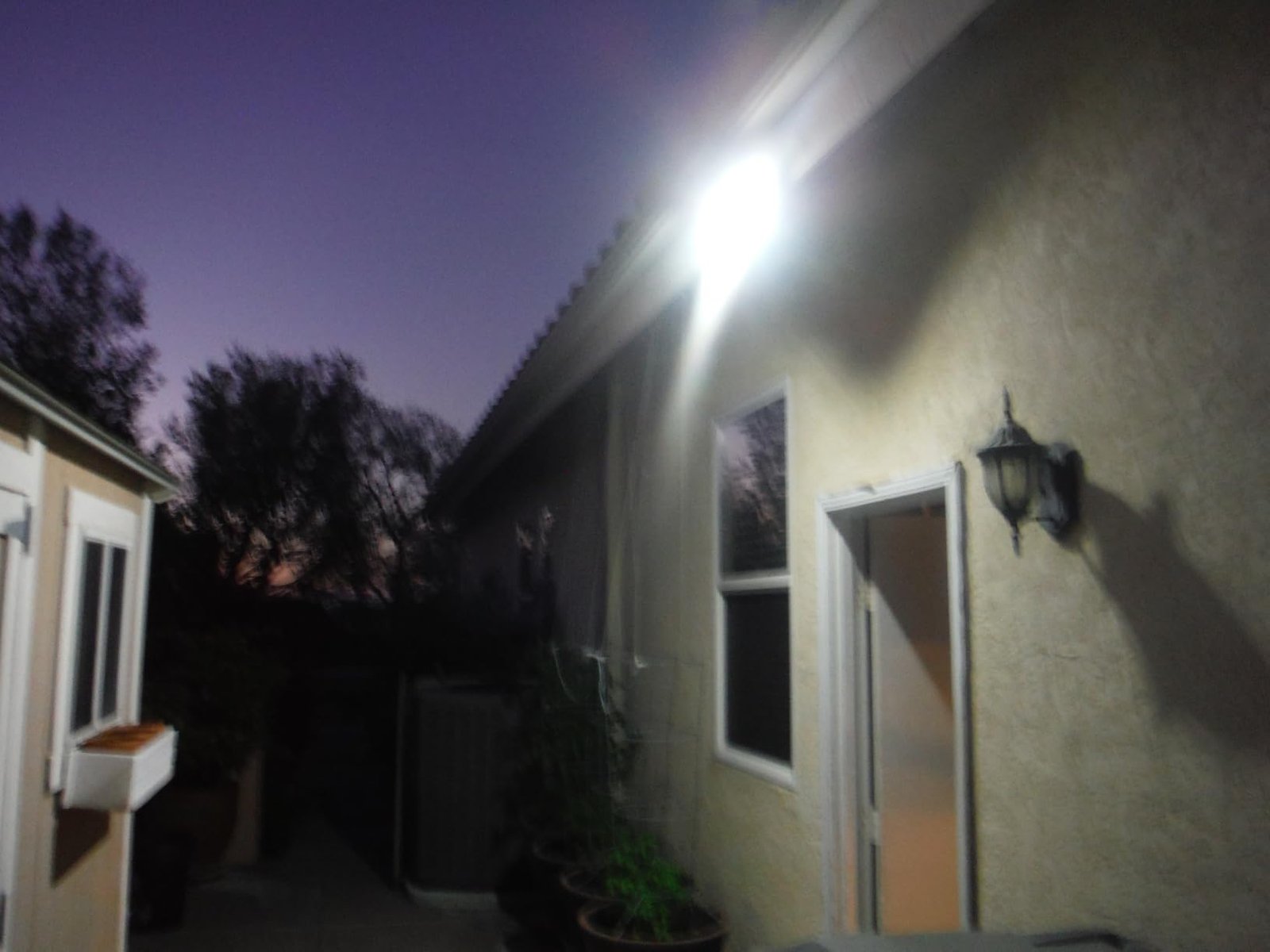 Tuffenough Solar Outdoor Lights 2500LM 210 LED Security Lights with Remote Control.3 Heads Motion Sensor Lights. IP65 Waterproof.270° Wide Angle Flood Wall Lights with 3 Modes(2 Packs) photo review