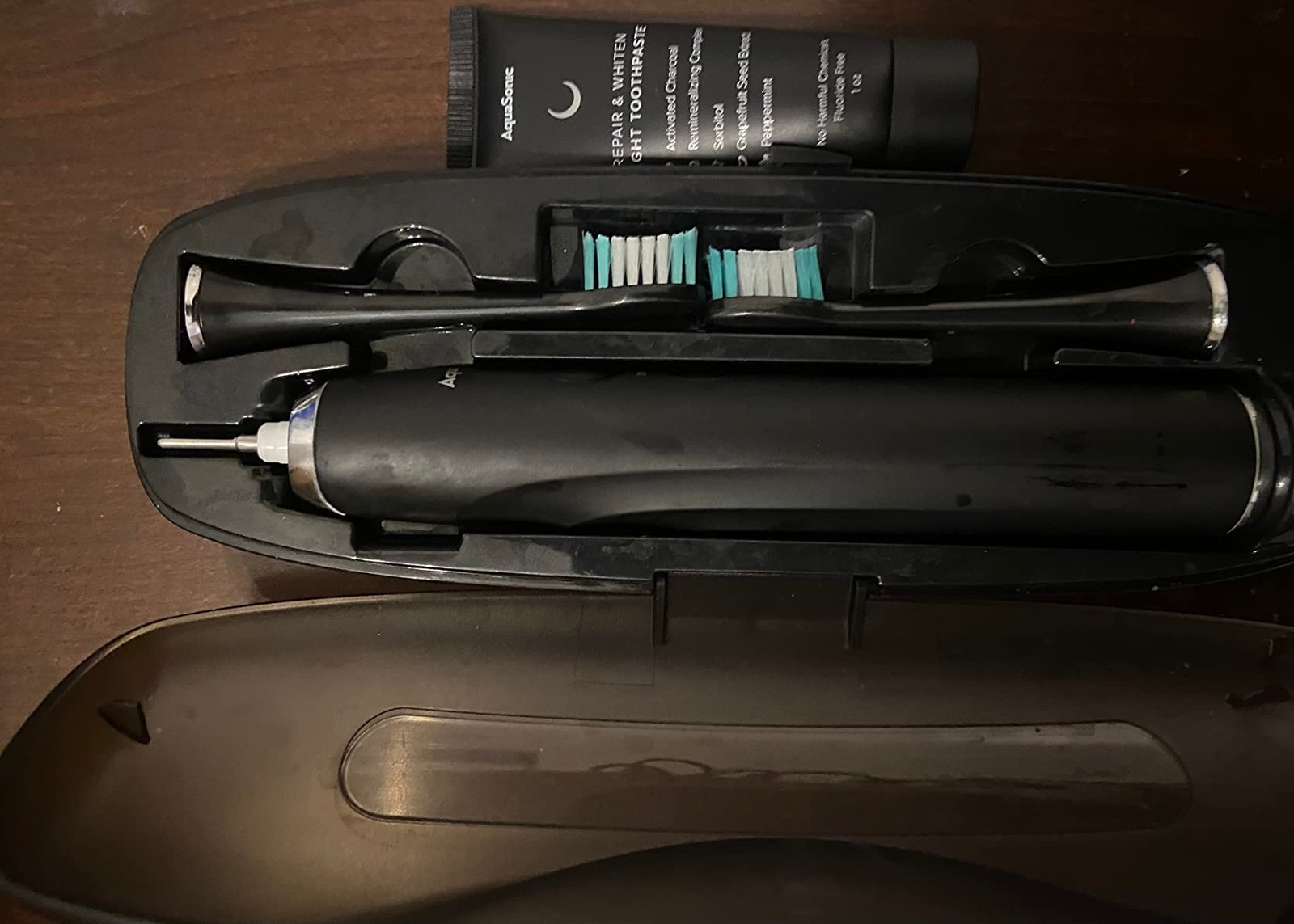 Aquasonic Black Series Ultra Whitening Toothbrush – ADA Accepted Electric Toothbrush- 8 Brush Heads & Travel Case – 40.000 VPM Electric Motor & Wireless Charging - 4 Modes w Smart Timer photo review