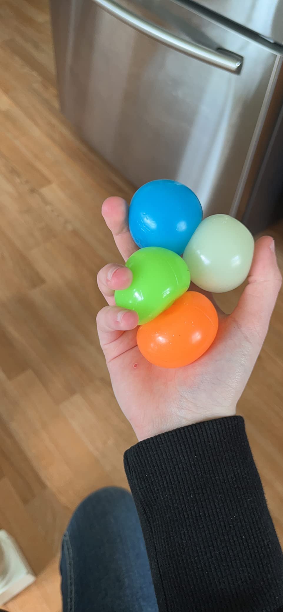 Glow in The Dark Sticky Balls That Stick to The Ceiling.Stress Balls for Kids and Adults.Glowing Sticky Balls.ASMR Cool Stuff for Teens.Elevated Balls.Ceiling Balls.Lumi Balls.Stocking Stuffers(4Pcs) photo review