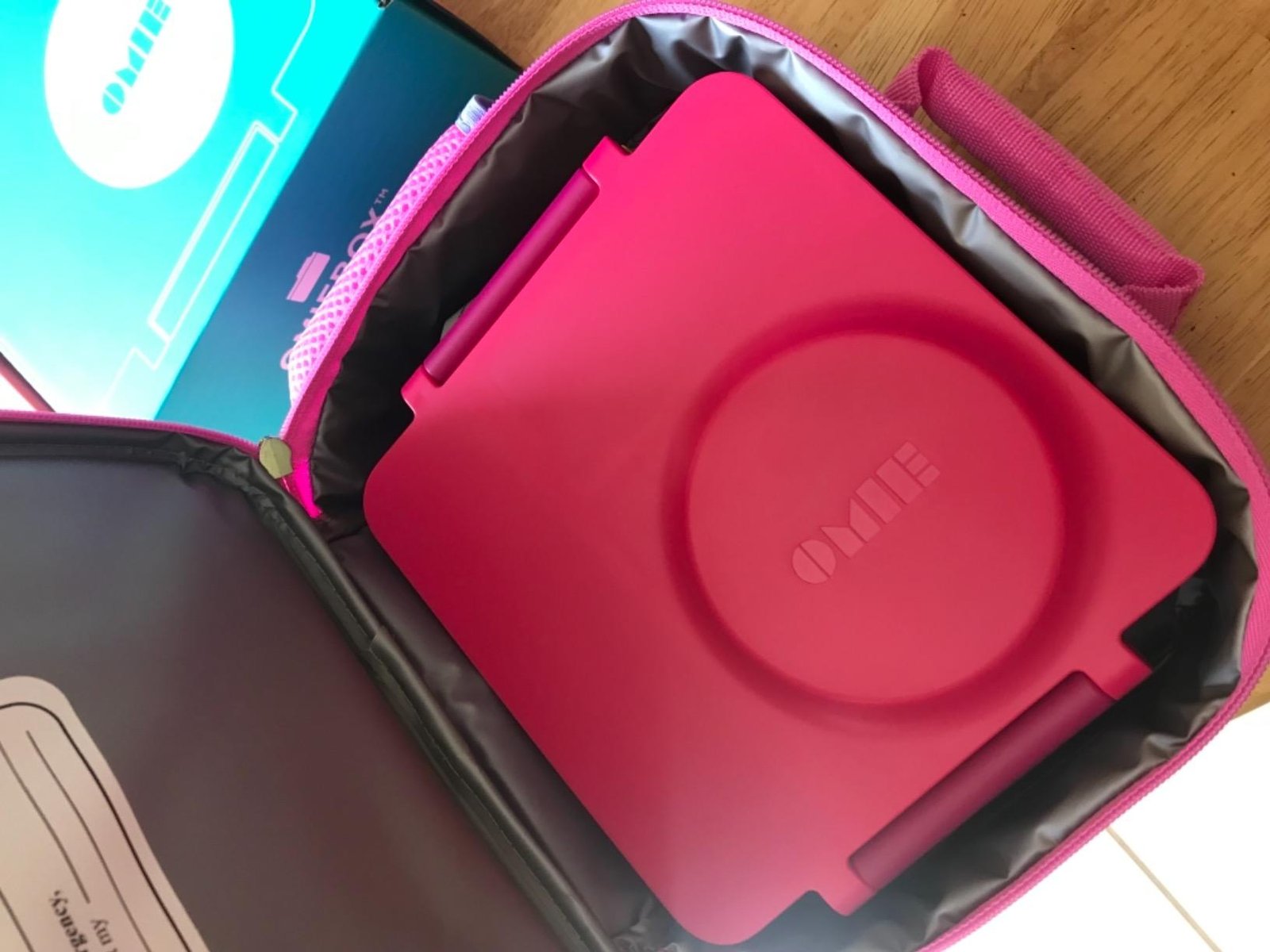 Omie OmieBox Bento Box for Kids - Insulated Lunch Box with Leak Proof Food Jar - 3 Compartments. 2 Temperature Zones - (Meadow) photo review