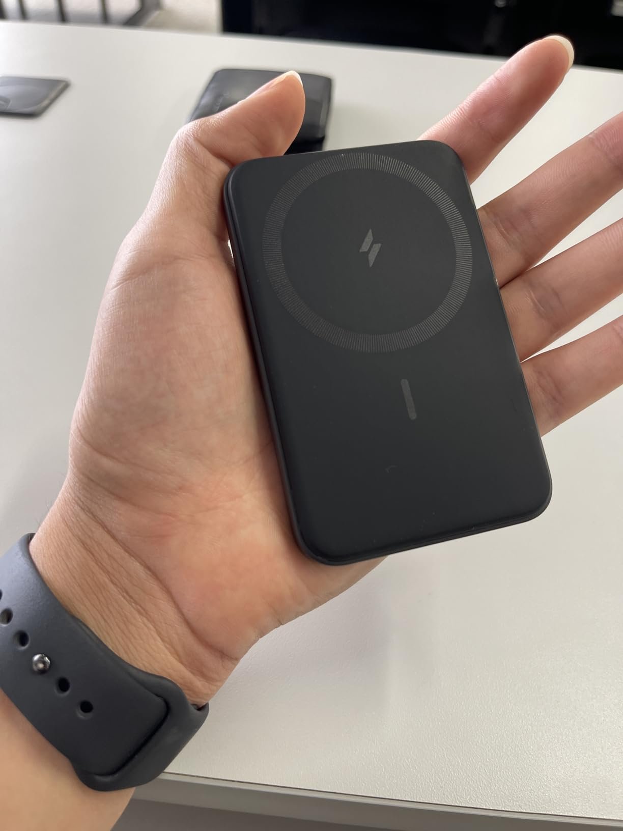 Anker 621 Magnetic Portable Charger (MagGo). 5.000mAh Wireless Power Bank with USB-C Cable. Magsafe-Compatible Battery Pack for iPhone 16/15/14/13/12 Series photo review