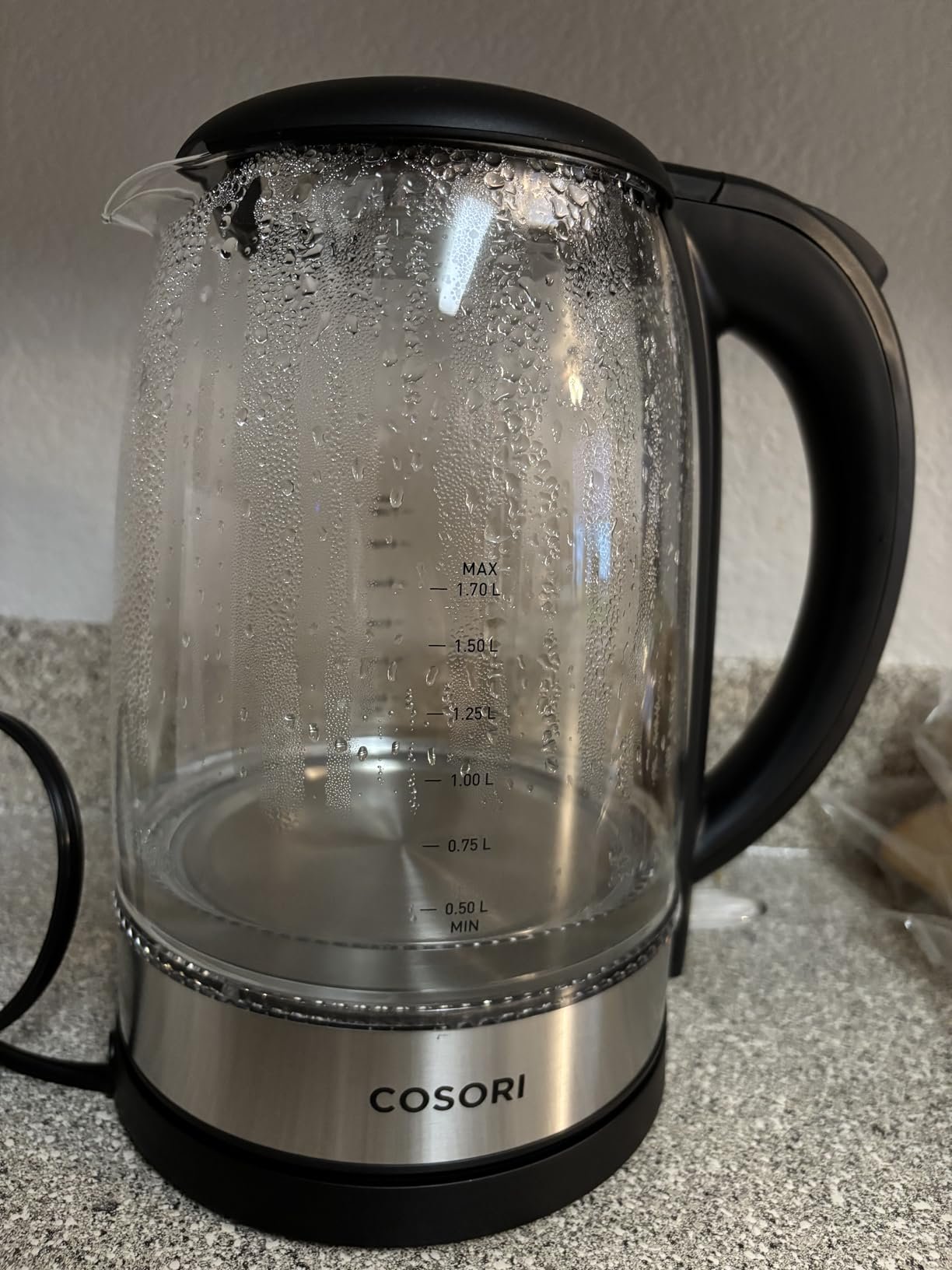 Cosori Electric Kettle. No Plastic Contact With Water. Wide Mouth For Easy Cleaning. Auto Shut Off. 1.7L Tea Kettle & Hot Water Boiler. Water Heater & Teapot. Borosilicate Glass. Black. 1500W photo review