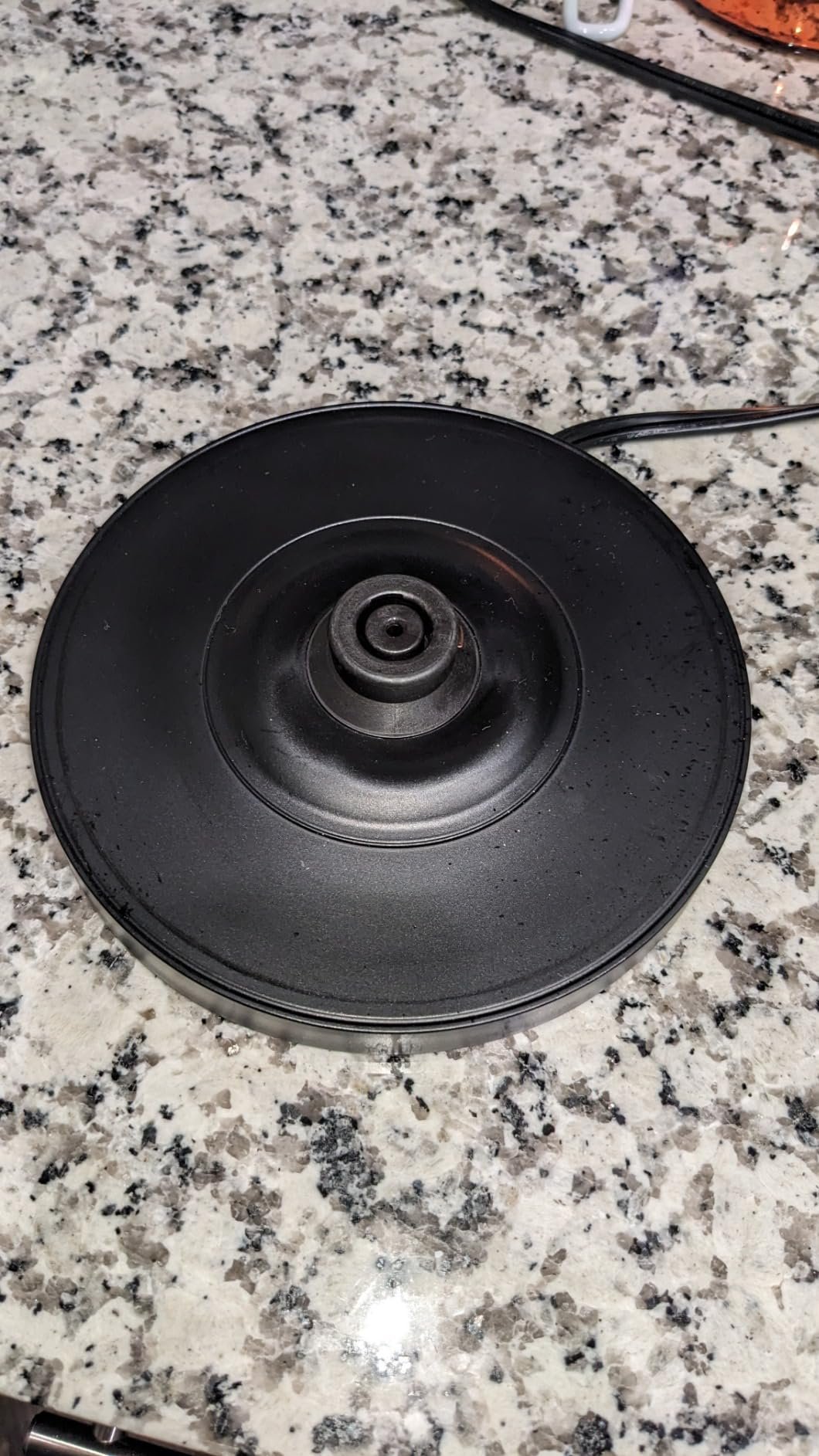 Cosori Electric Kettle. No Plastic Contact With Water. Wide Mouth For Easy Cleaning. Auto Shut Off. 1.7L Tea Kettle & Hot Water Boiler. Water Heater & Teapot. Borosilicate Glass. Black. 1500W photo review