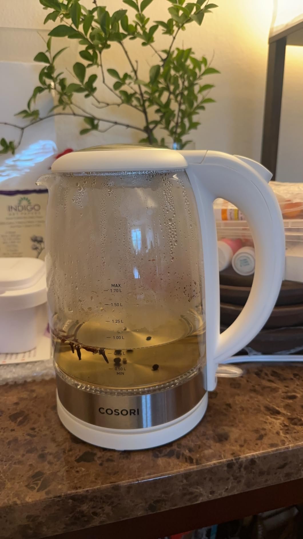 Cosori Electric Kettle. No Plastic Contact With Water. Wide Mouth For Easy Cleaning. Auto Shut Off. 1.7L Tea Kettle & Hot Water Boiler. Water Heater & Teapot. Borosilicate Glass. Black. 1500W photo review