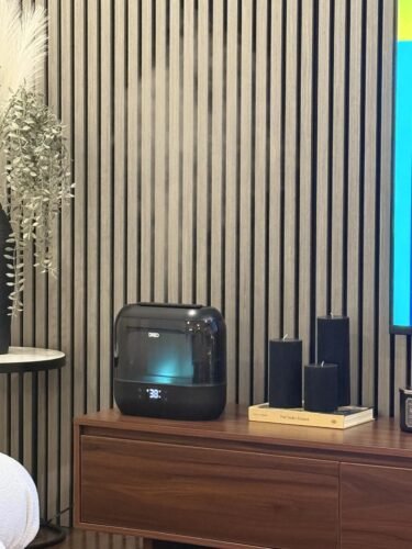 Dreo Smart Humidifiers for Bedroom. Top Fill 4L Supersized Humidifier Large Room with 28 dB. 36H Runtime. Touch/APP/Voice Control. Nightlight. Cool Mist Humidifiers for Baby. Plants. Indoor. Black photo review