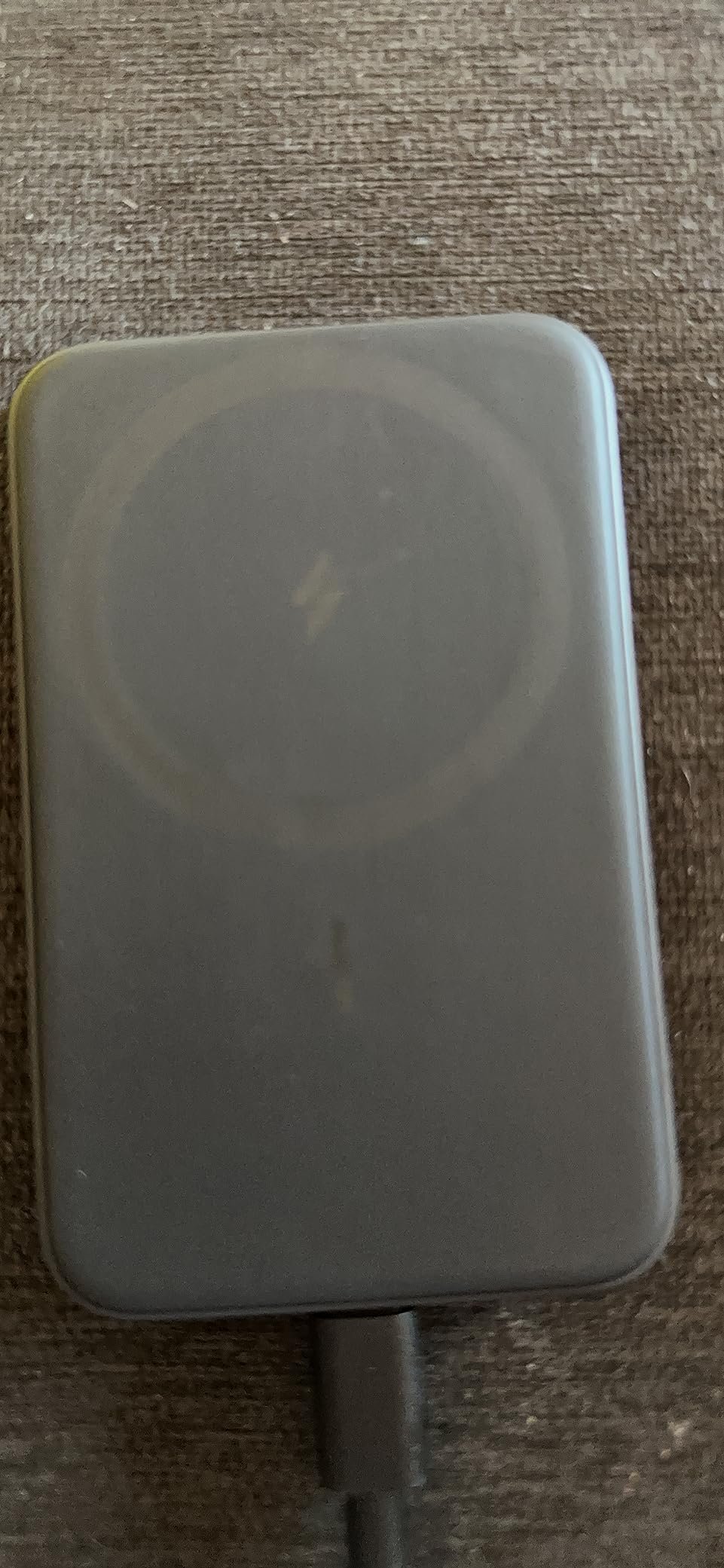 Anker 621 Magnetic Portable Charger (MagGo). 5.000mAh Wireless Power Bank with USB-C Cable. Magsafe-Compatible Battery Pack for iPhone 16/15/14/13/12 Series photo review