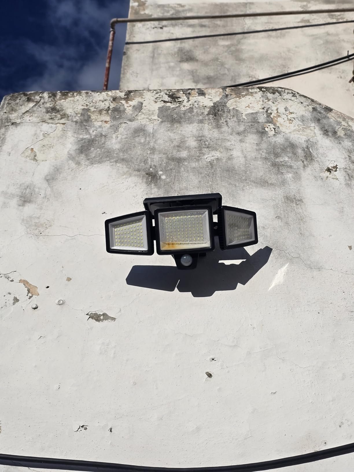 Tuffenough Solar Outdoor Lights 2500LM 210 LED Security Lights with Remote Control.3 Heads Motion Sensor Lights. IP65 Waterproof.270° Wide Angle Flood Wall Lights with 3 Modes(2 Packs) photo review