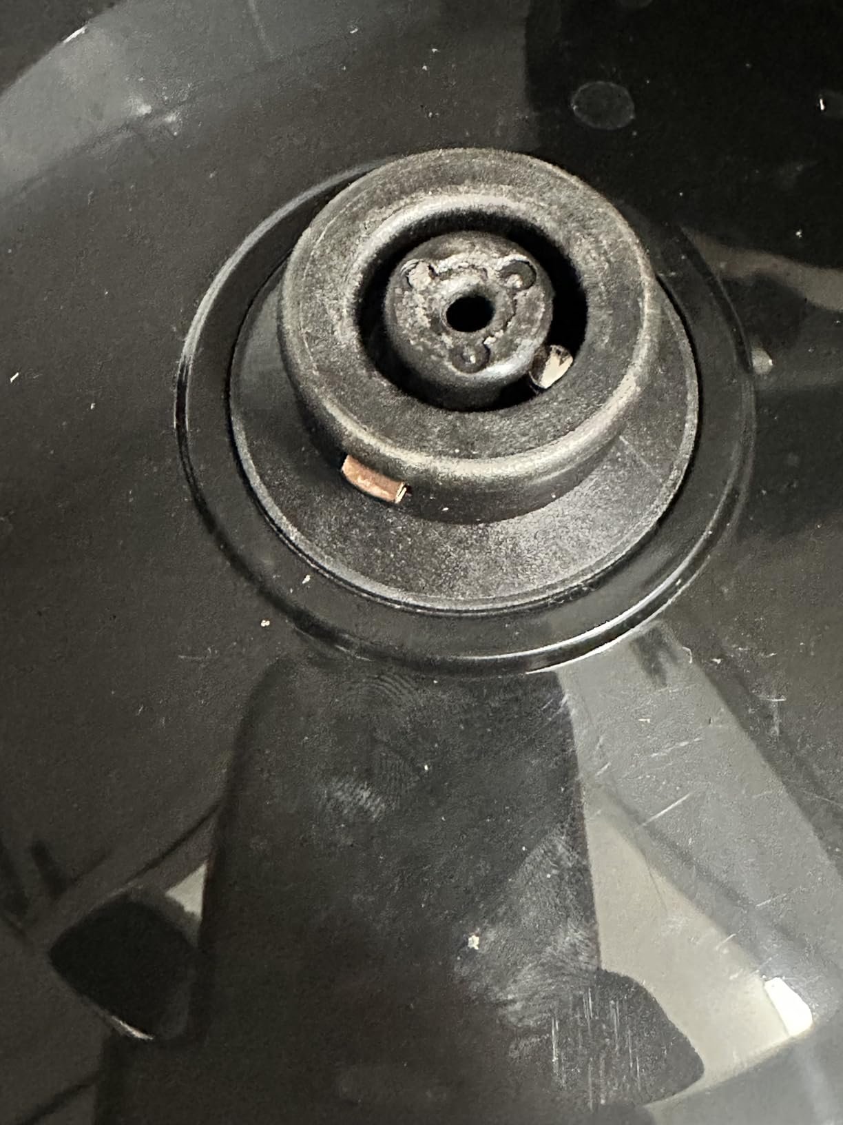 Cosori Electric Kettle. No Plastic Contact With Water. Wide Mouth For Easy Cleaning. Auto Shut Off. 1.7L Tea Kettle & Hot Water Boiler. Water Heater & Teapot. Borosilicate Glass. Black. 1500W photo review