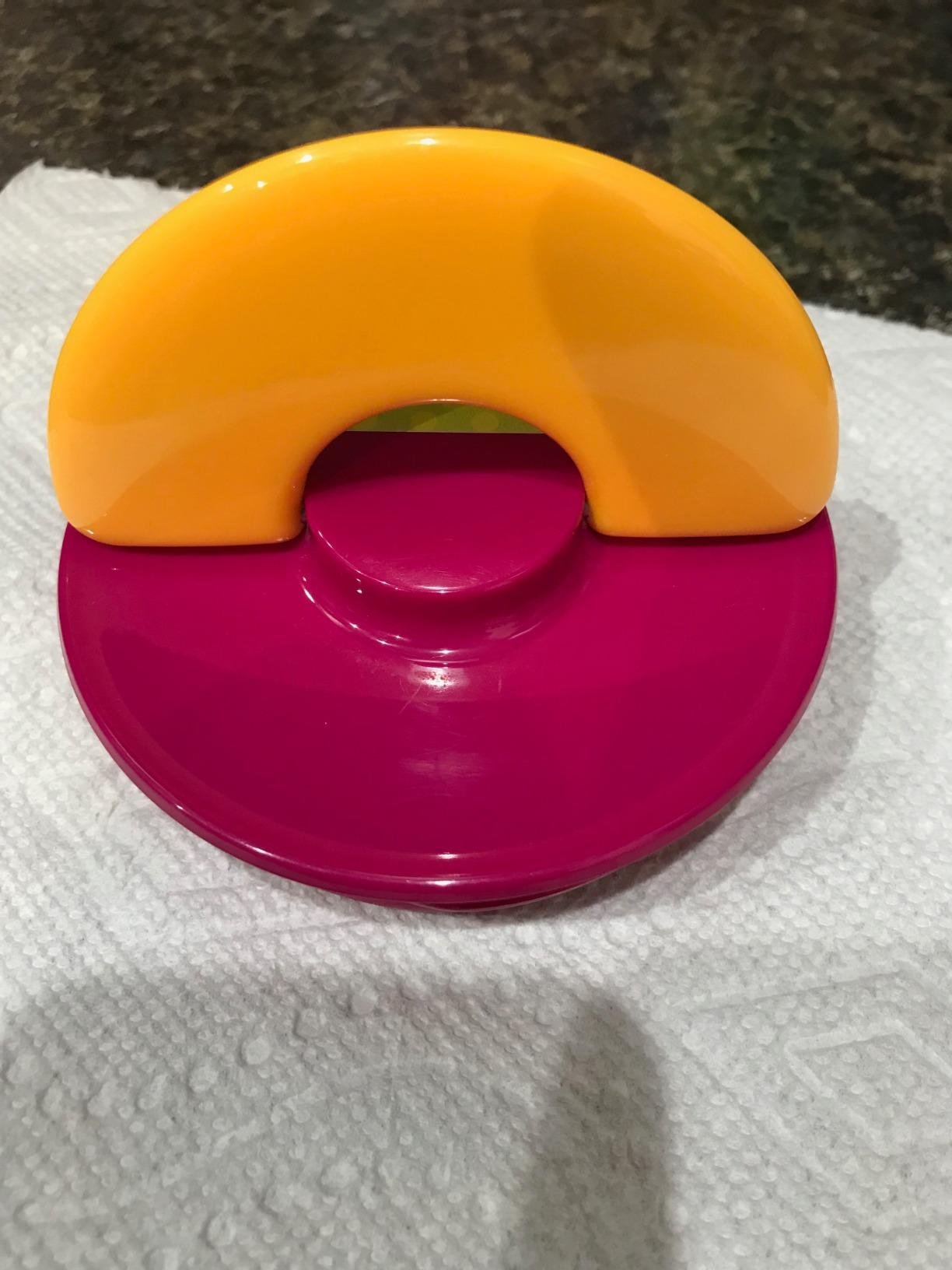 Omie OmieBox Bento Box for Kids - Insulated Lunch Box with Leak Proof Food Jar - 3 Compartments. 2 Temperature Zones - (Meadow) photo review