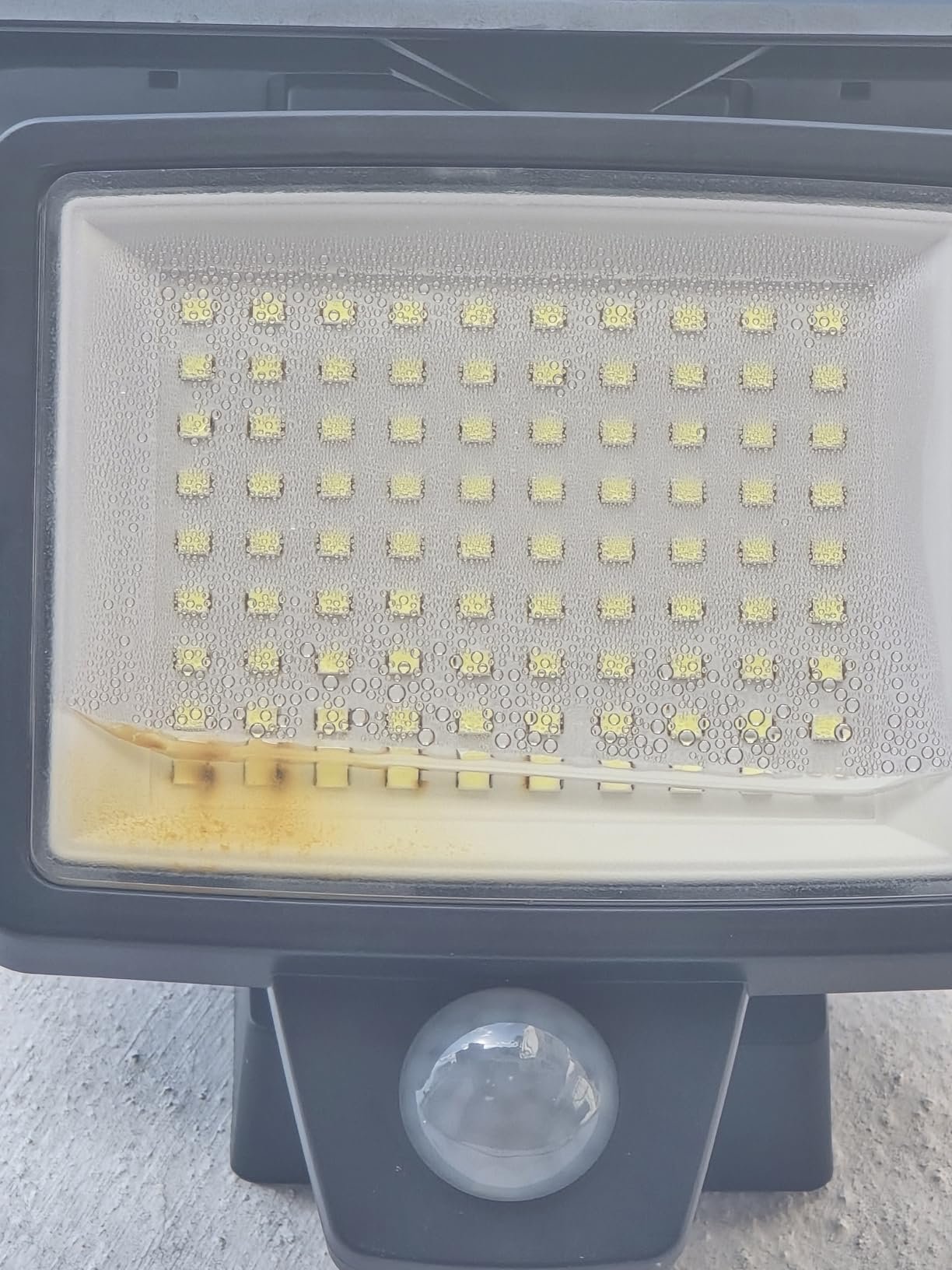 Tuffenough Solar Outdoor Lights 2500LM 210 LED Security Lights with Remote Control.3 Heads Motion Sensor Lights. IP65 Waterproof.270° Wide Angle Flood Wall Lights with 3 Modes(2 Packs) photo review