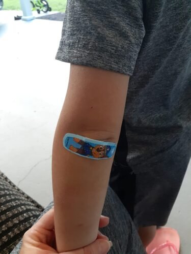 Band-Aid Brand Flexible Fabric Adhesive Bandages. Comfortable Flexible Protection & Wound Care of Minor Cuts & Scrapes. Quilt-Aid Technology to Cushion Painful Wounds. All One Size. 30 ct photo review