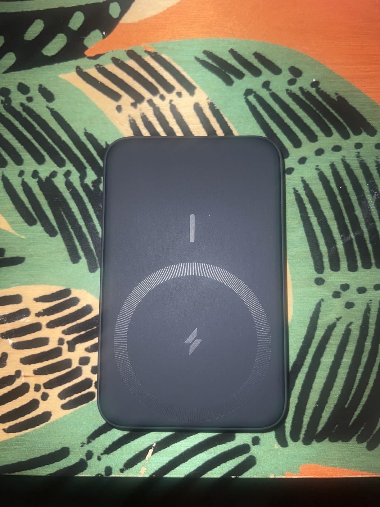 Anker 621 Magnetic Portable Charger (MagGo). 5.000mAh Wireless Power Bank with USB-C Cable. Magsafe-Compatible Battery Pack for iPhone 16/15/14/13/12 Series photo review