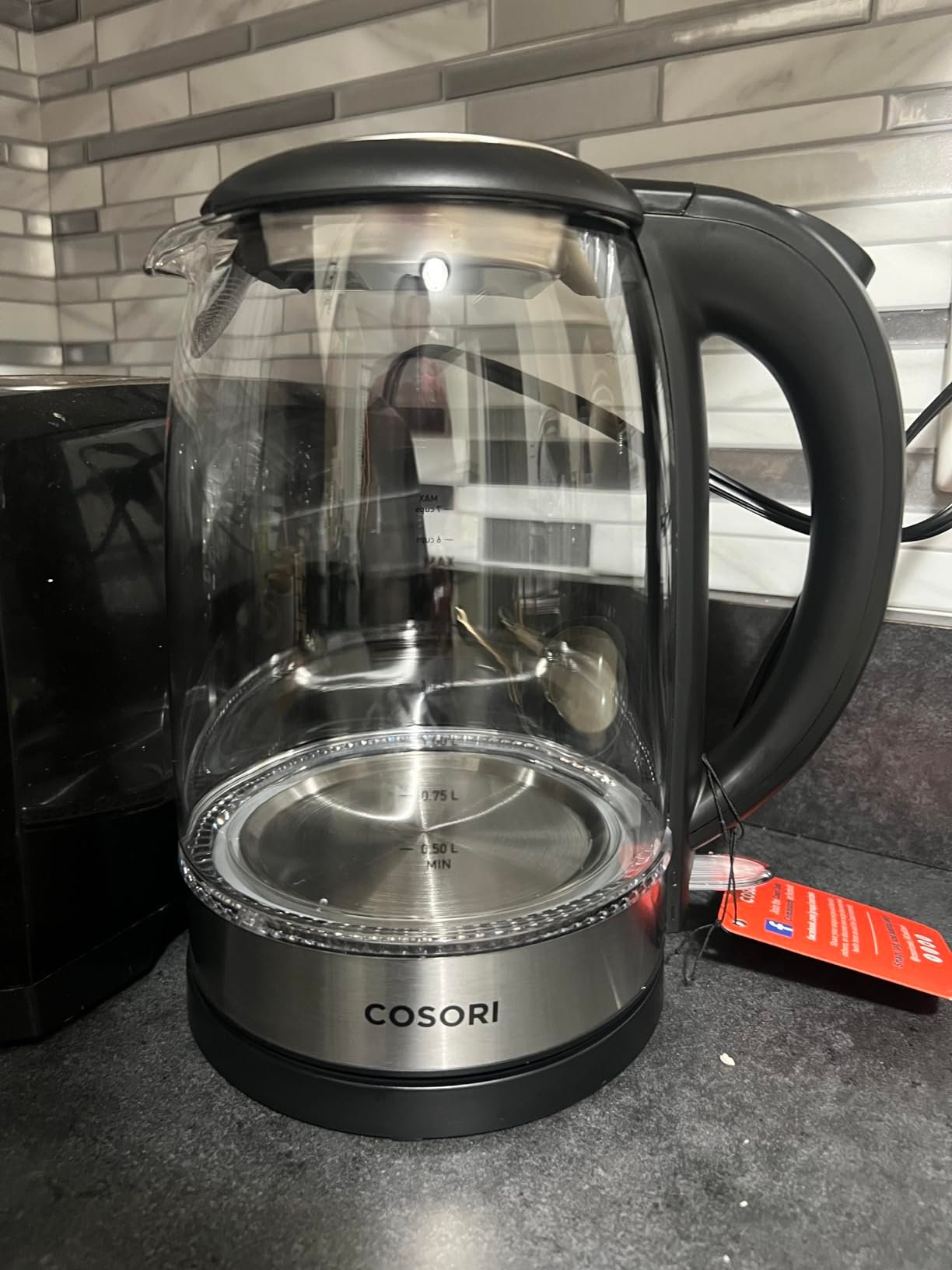 Cosori Electric Kettle. No Plastic Contact With Water. Wide Mouth For Easy Cleaning. Auto Shut Off. 1.7L Tea Kettle & Hot Water Boiler. Water Heater & Teapot. Borosilicate Glass. Black. 1500W photo review