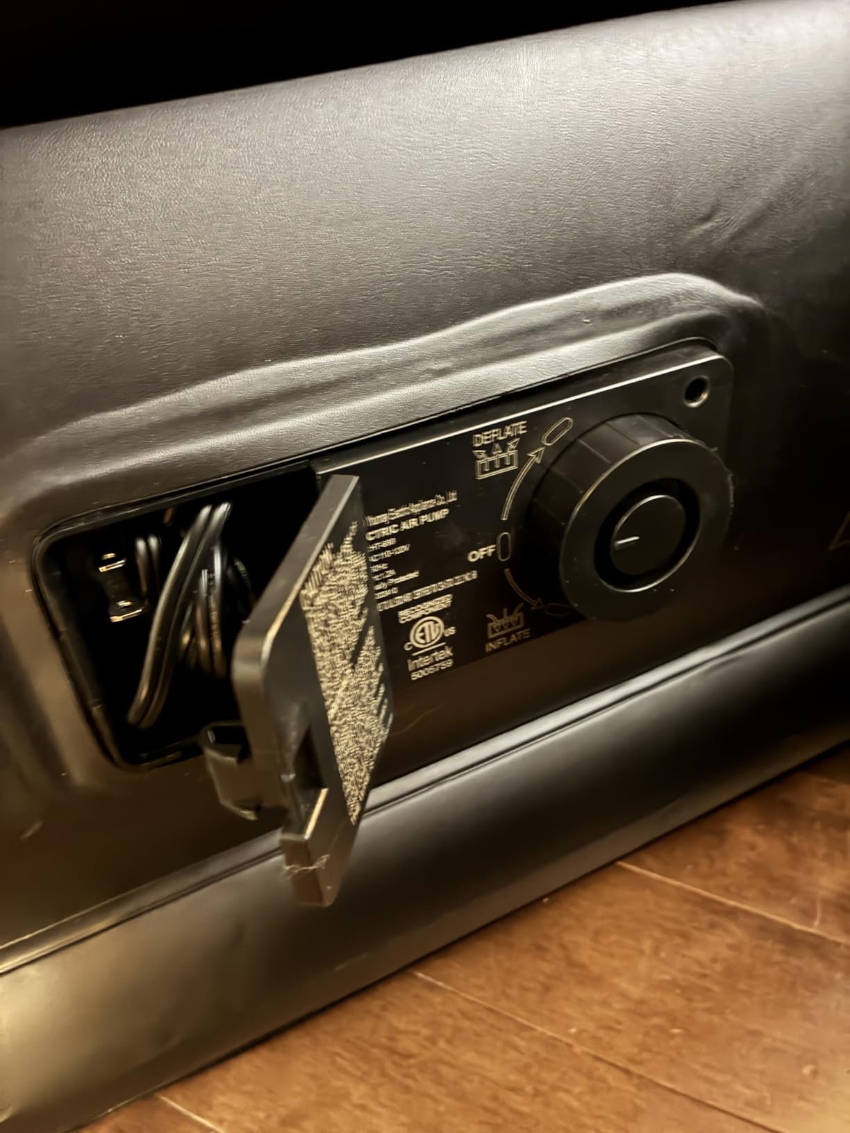 Queen Air Mattress with Built-in Pump. 18 Raised Blow Up Mattress. 800 lbs Max Honeycomb Air Bed. 48Hr Leak-Proof Test. 3min Inflatable Mattress for Home. Guests. Camping. Colchones inflables photo review